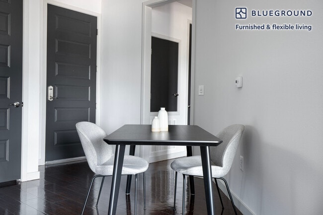 Building Photo - 5550 Grosvenor Blvd