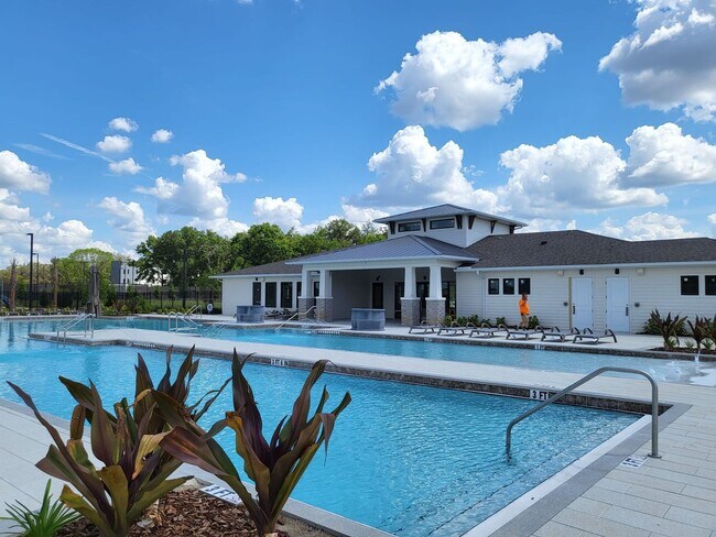Building Photo - Available Now : 4 Bedroom 2 Bath Two Story...