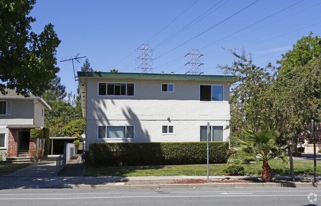 Building Photo - 1290 Brookfield Ave