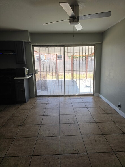 Building Photo - 4129 Karen Ave
