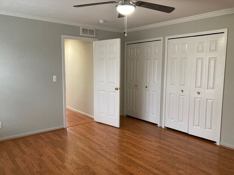 Building Photo - 56626 Chesapeake Trail