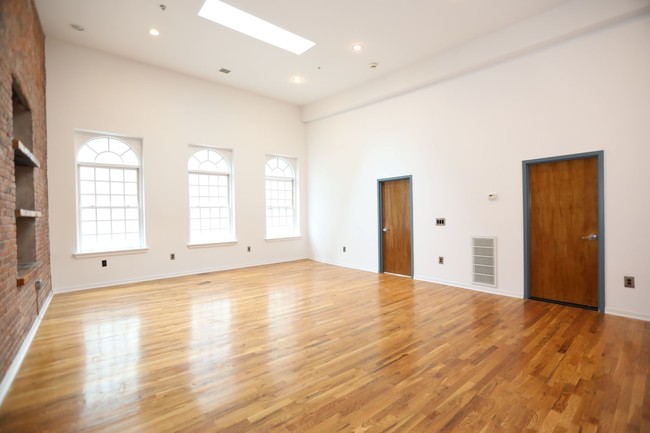 Floorplan - 35 Edison Place