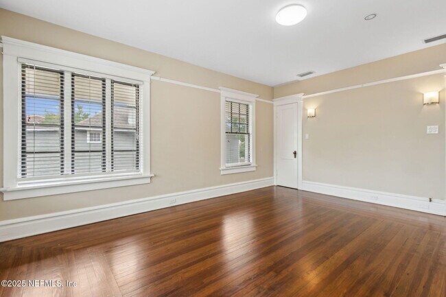 Building Photo - 2115 Forbes St