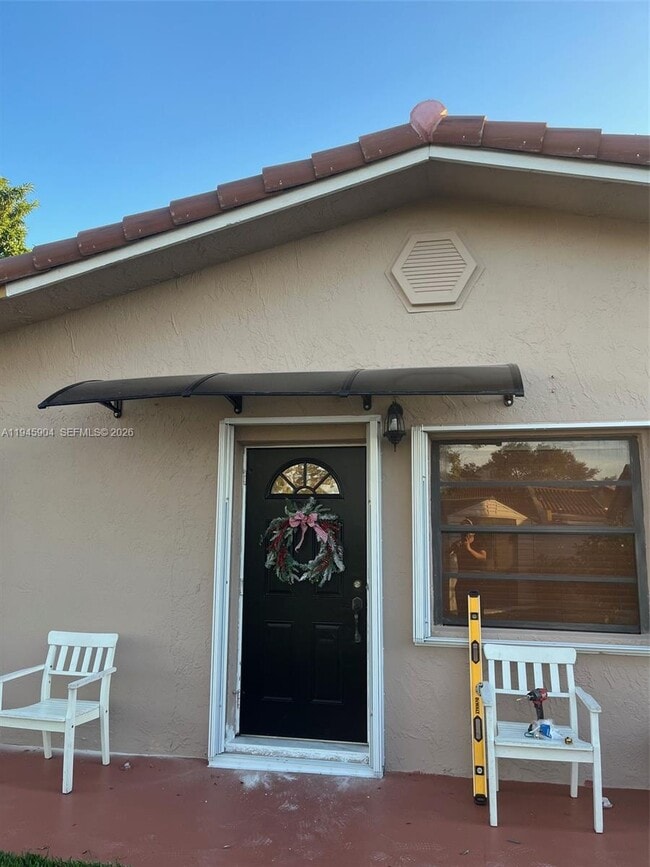 Building Photo - 1045 SW 122nd Ct