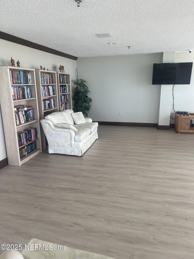 Building Photo - 1513 Ocean Shore Blvd