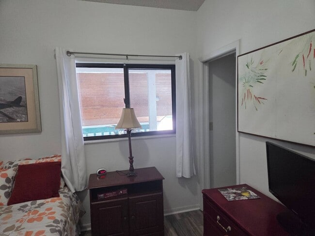 Building Photo - 4915 Casablanca Cir