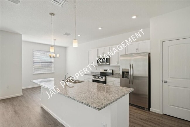 Building Photo - 516 Fredericksburg St