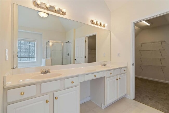 Building Photo - 6281 Vinings Vintage Dr SE