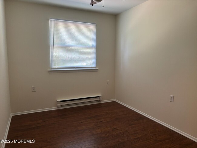 Building Photo - 7A Canton Dr