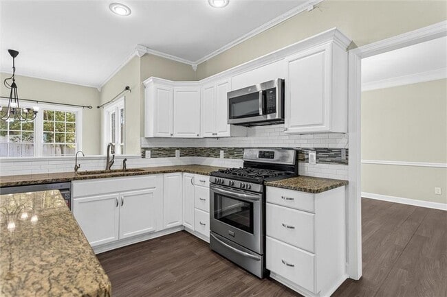 Building Photo - 11395 Brookhollow Trail