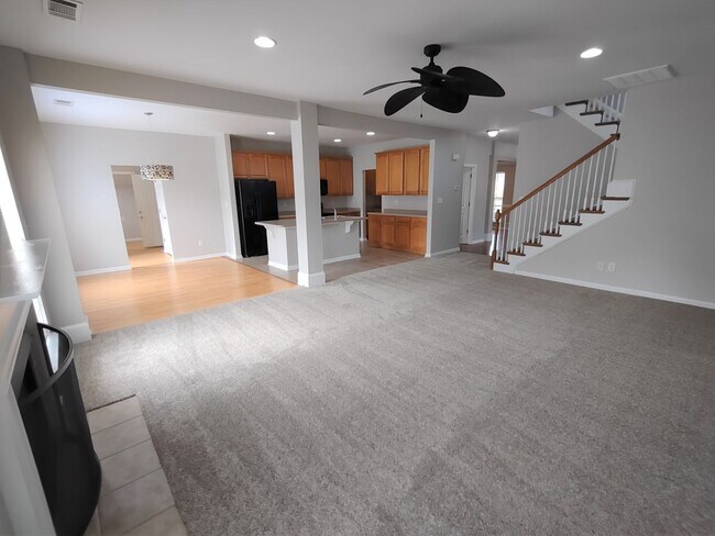 Building Photo - Beautiful Home located in the McCoy Crossing Community!