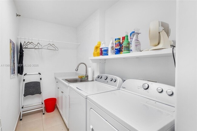 Building Photo - 4000 Towerside Terrace