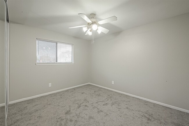 Building Photo - 1614 Talbrook Dr