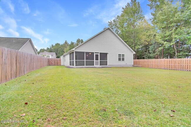 Building Photo - 2009 W T Whitehead Dr