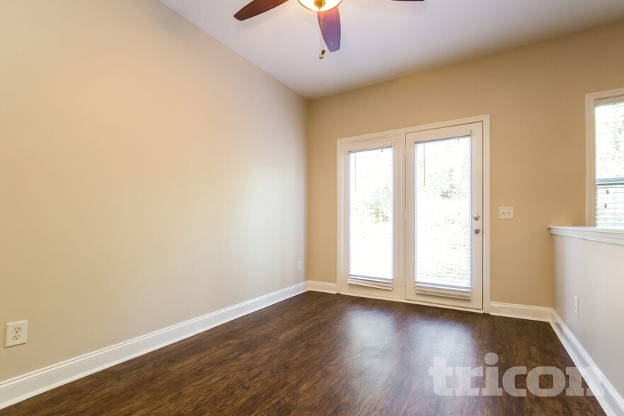 Building Photo - 1570 Lily Valley Dr