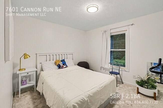 Building Photo - 7601 Cannon Run Dr NE