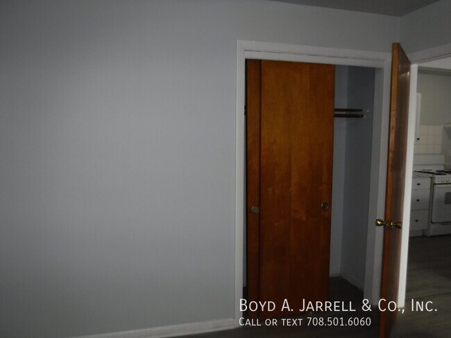 Building Photo - 12401 Honore St