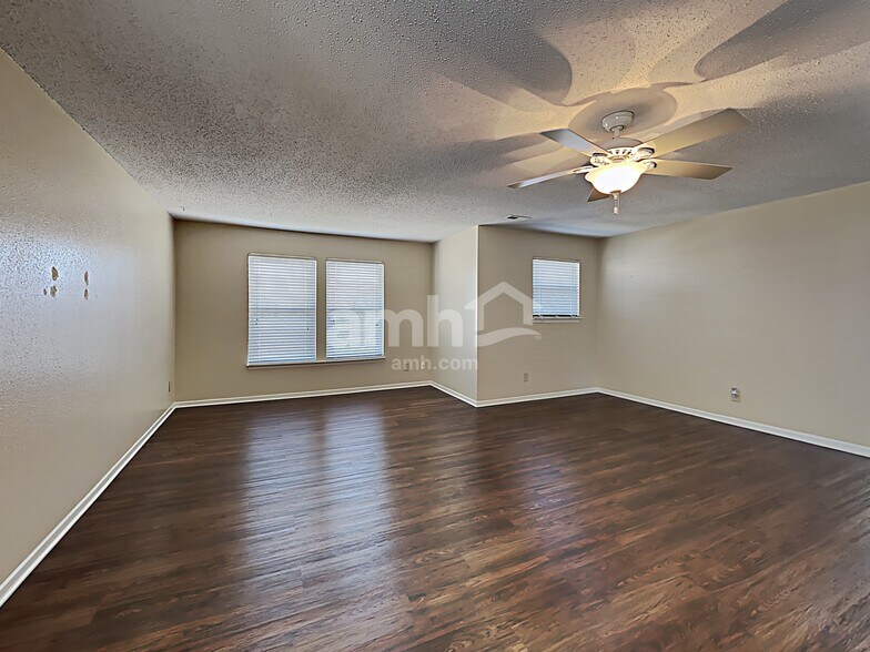Building Photo - 8629 Blooming Grove Dr