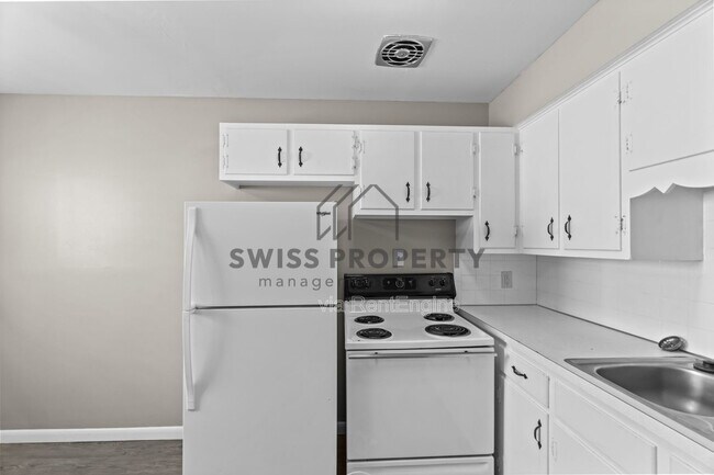 Building Photo - 1549 Oakland Park Ave