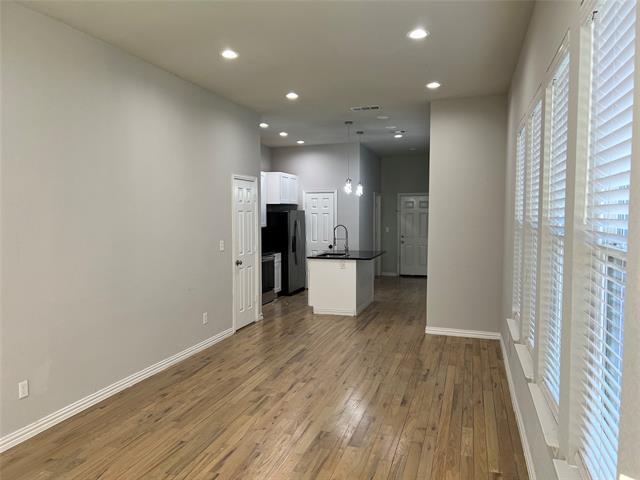 Building Photo - 319 W Page Ave