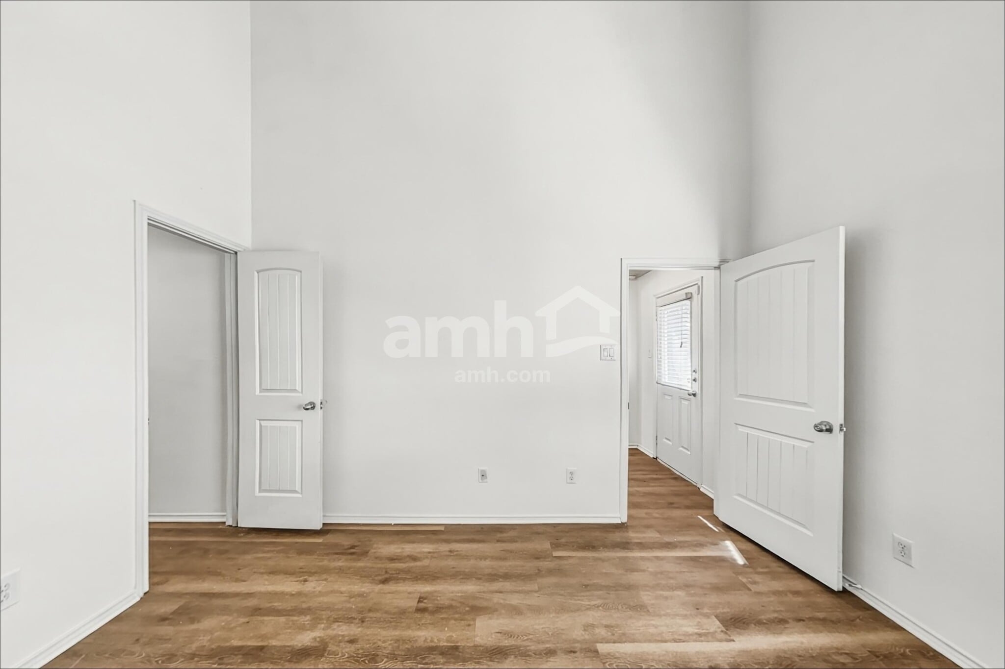 Building Photo - 7211 Alava Dr