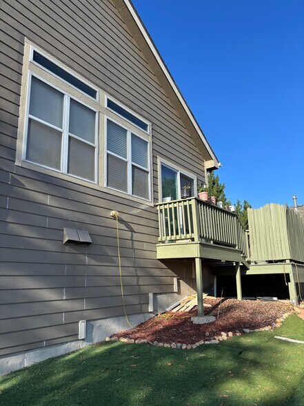 Building Photo - 410 S 36th Ave