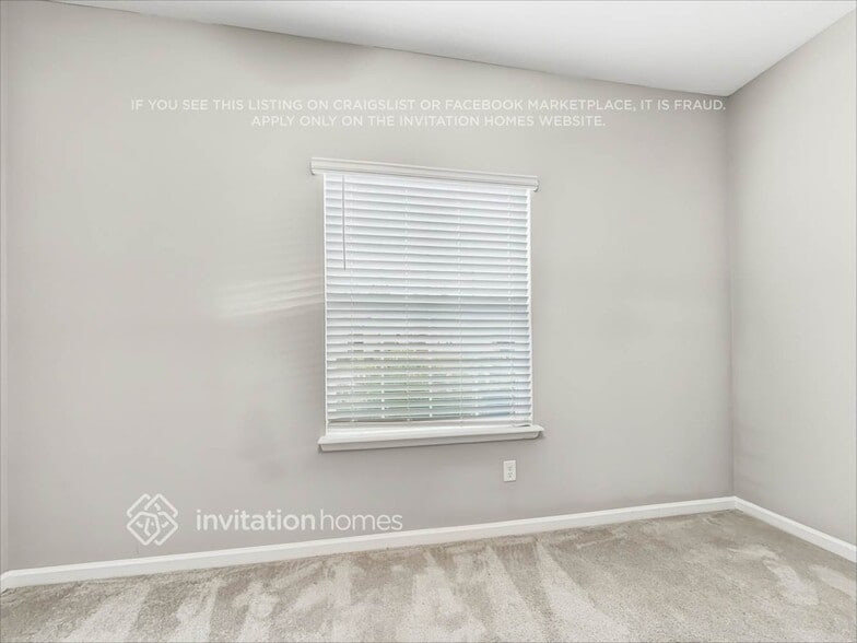 Building Photo - 9835 Lemon Grass Ln