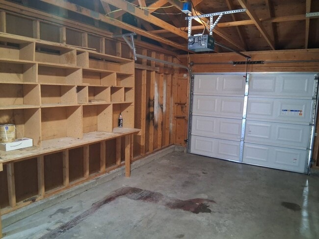 Building Photo - 145 Bohl Ave