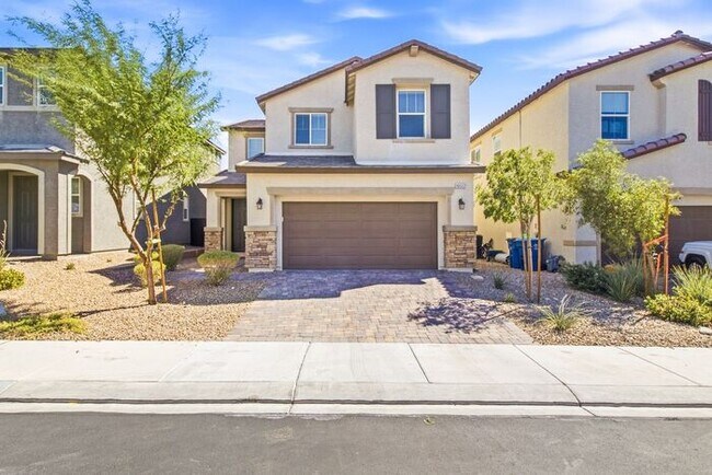 Building Photo - Spacious 4-Bedroom Home with Pool, Spa & Covered Patio