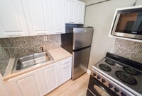 Building Photo - 119 Menores Ave