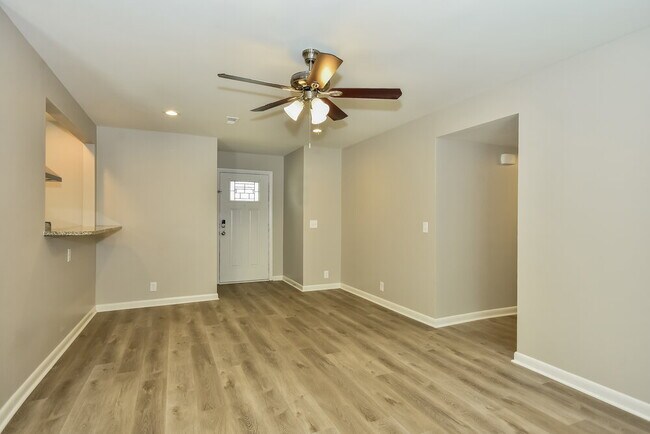 Building Photo - 183 Township Dr