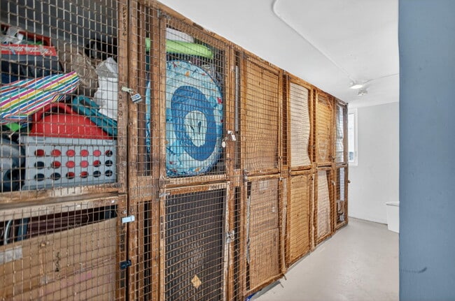 Building Photo - 104 Paradise Harbour Blvd