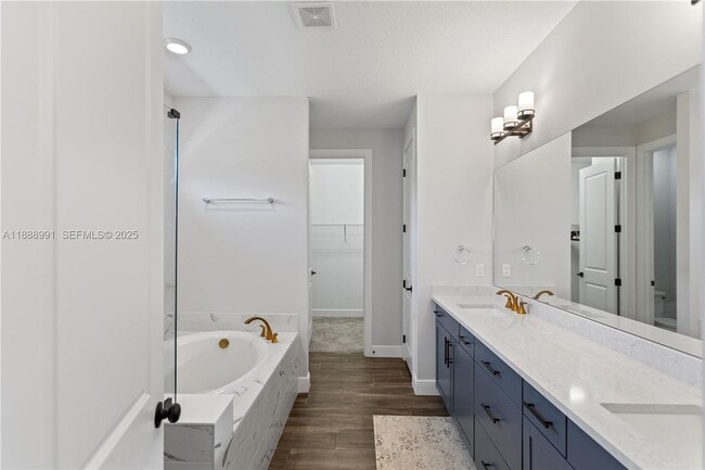 Building Photo - 4022 Large Leaf Ln