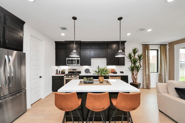 Building Photo - Revolution Way, Missouri City, TX 77489 - 3 BR 2.5 BA single-family home