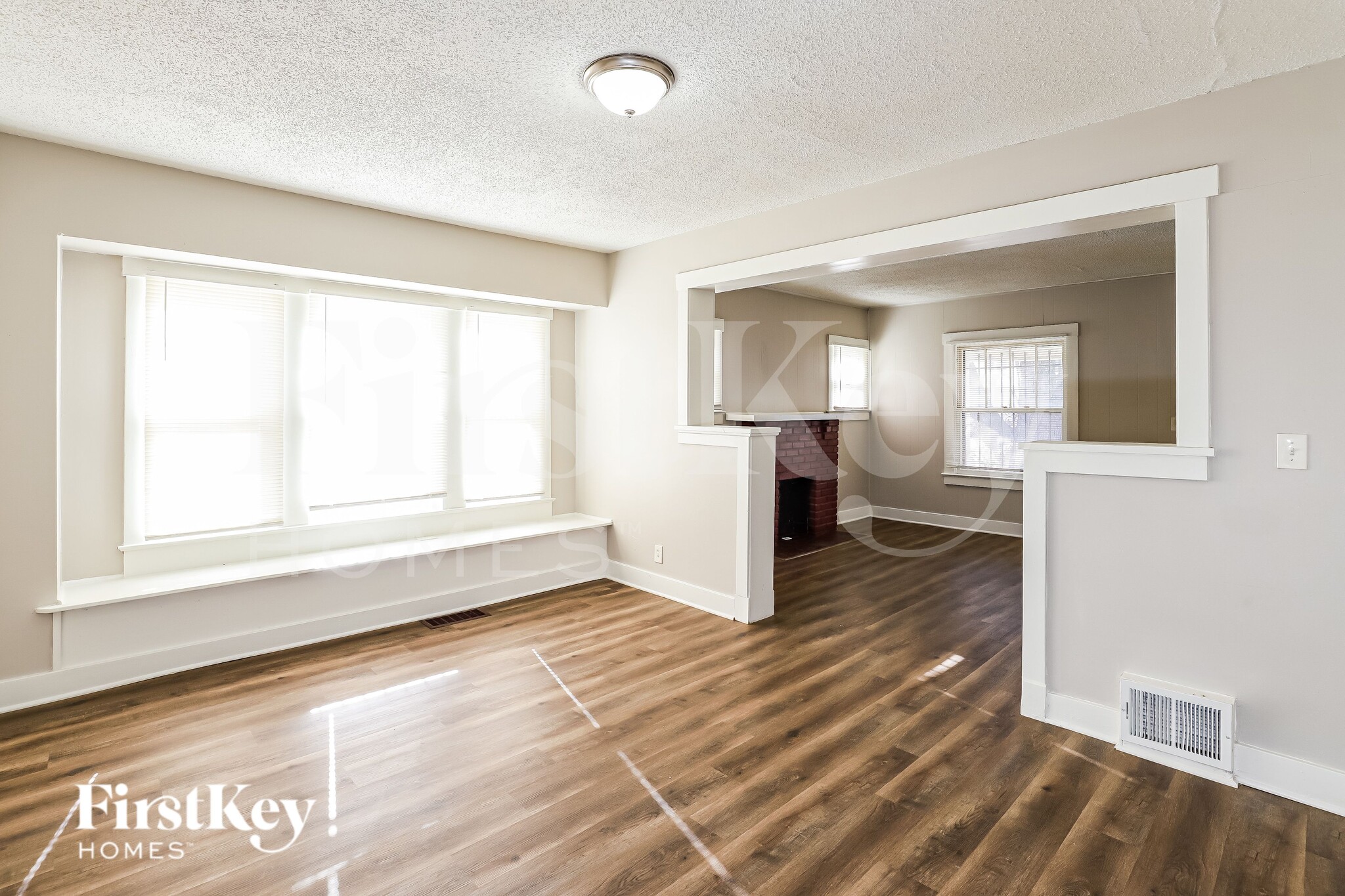 Building Photo - 2507 Quincy St