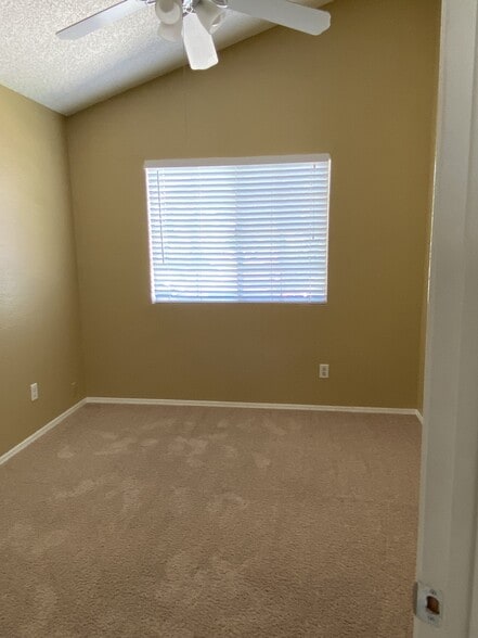 Building Photo - 5061 W Chicago Cir S