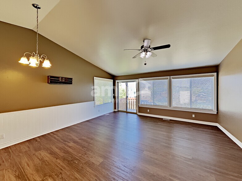 Building Photo - 2216 S 2685 W