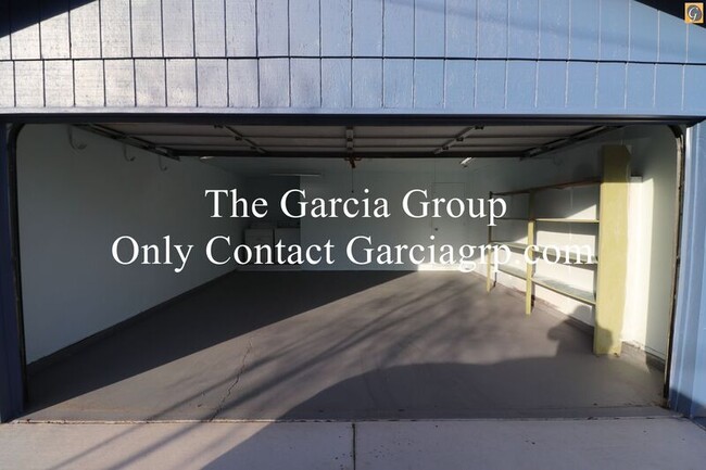 Building Photo - 4505 NE Emerson St