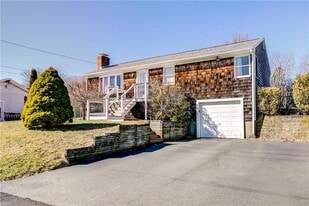 Building Photo - 76 Norseman Dr