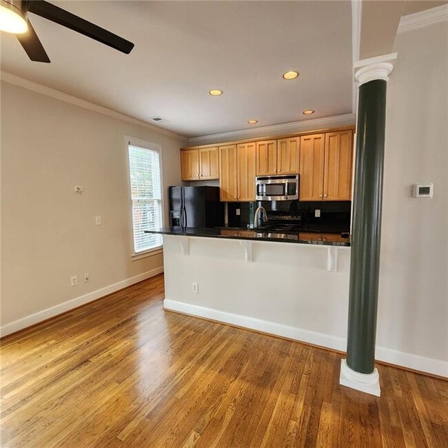 Building Photo - 687 Bonaventure Ave NE