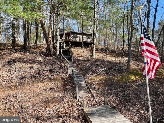 Building Photo - 117 Audubon Rd