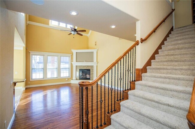 Building Photo - 4003 SW Banbury Dr
