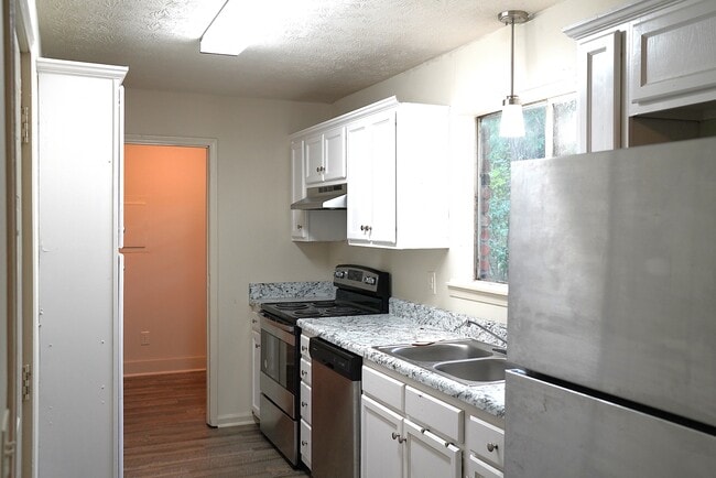 Building Photo - 3887 Rosita Ave
