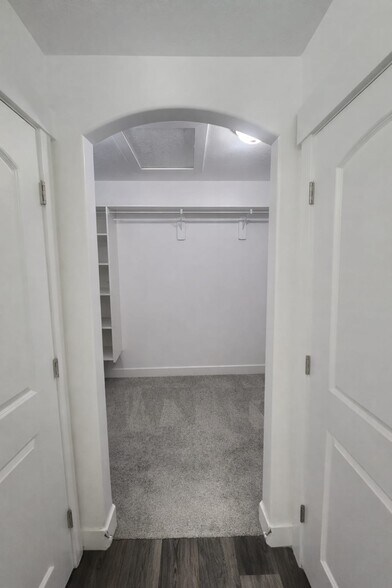 Building Photo - 4332 W Hemsley Ln