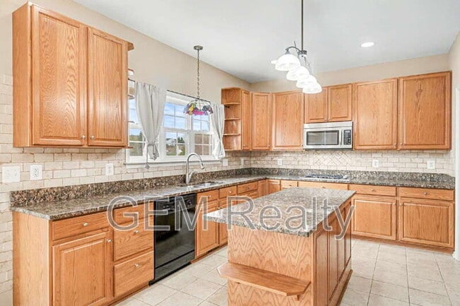 Building Photo - 9 Gallery Rd