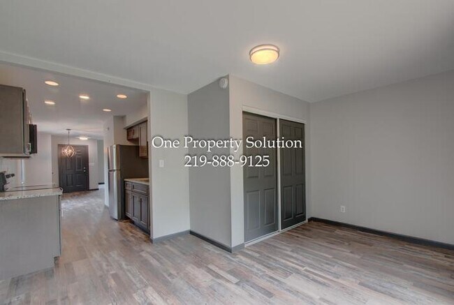 Building Photo - 3133 W 21st Pl