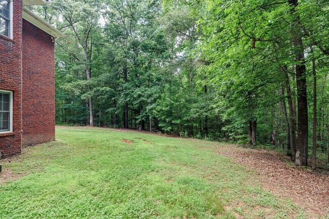 Building Photo - 580 Wolf Creek Trail