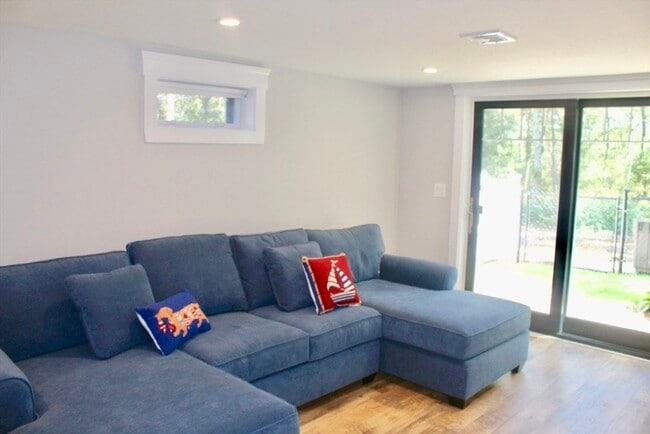 Building Photo - 26 Whimbrel Dr
