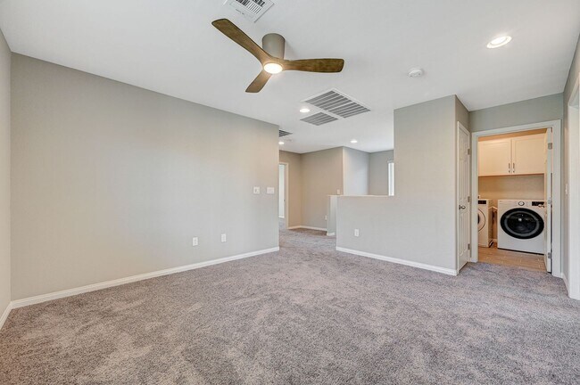 Building Photo - MODERN 2 Story, 3 Bedroom Home near Aliante!