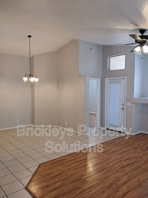 Building Photo - 1941 E Tulsa St